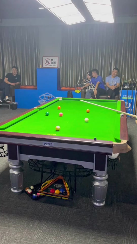 亚洲杯将开战 足协主席宋凯再探班 U20减量备战.