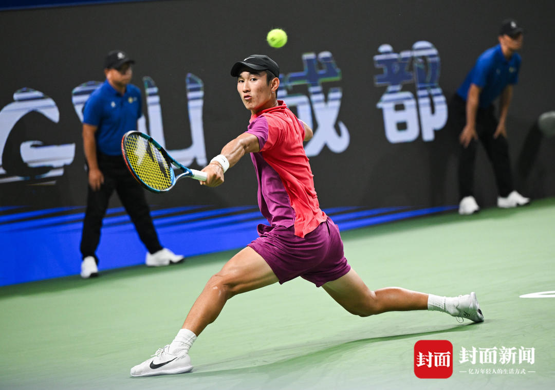 士敲响了警 士敲响了警