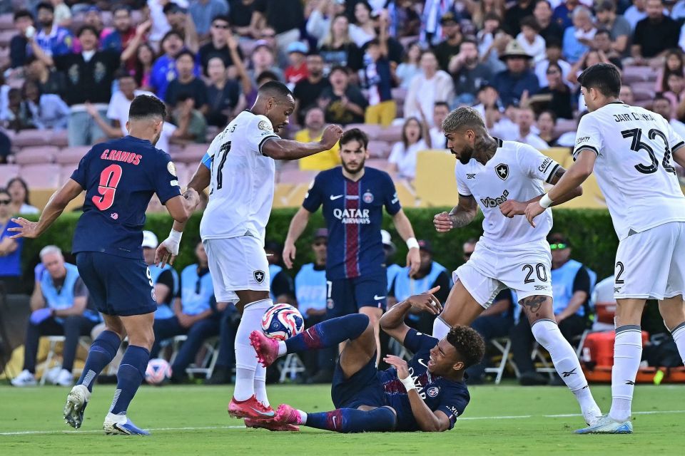 等伦纳德处 等伦纳德处